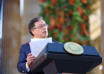 Petro asumió como presidente de Colombia y prometió una "guerra contra las drogas"