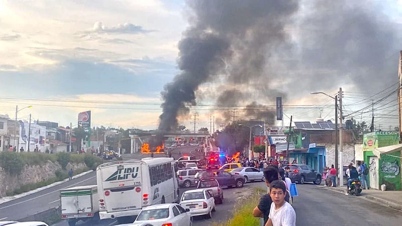 Los recientes narcobloqueos en Jalisco habrían facilitado el escape de "El Doble R", uno de los cabecillas del CJNG.