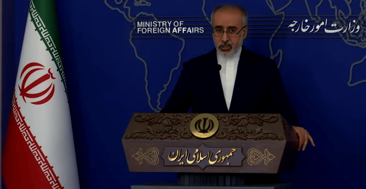 Irán dice que Rushdie tiene la culpa del atentado por haber "ofendido el Islam"