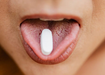 Al ingerir medicinas, a veces, nos dejamos guiar por mitos, que pueden ser perjudiciales para nuestra salud.