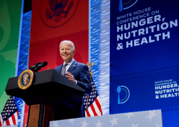 Biden mantiene en 125 mil el límite de refugiados