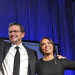 Pierre Poilievre, junto a su esposa venezolana Anaida Galindo, bien podría destronar a Justin Trudeau, como Primer Ministro de Canadá.