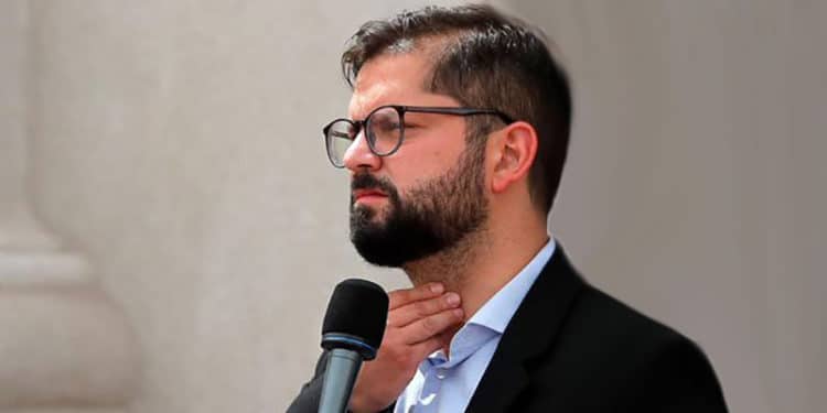 Gabriel Boric siente el creciente rechazo a la propuesta de reforma Constitucional.