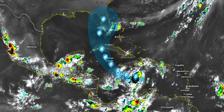 La tormenta Ian podría cambiar a huracán de categoría 3.
