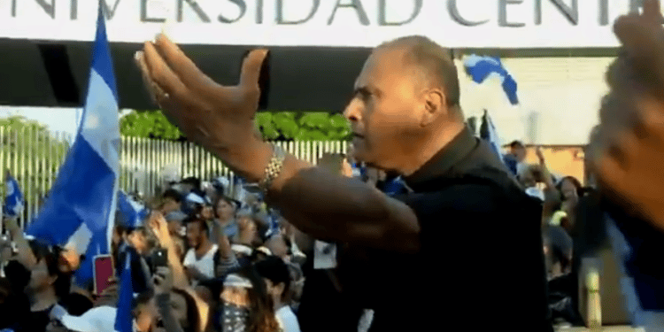 Sigue la persecución de sacerdotes ordenada por Daniel Ortega en Nicaragua