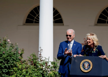 Biden visita Puerto Rico para concretar ayuda por daños ocasionados por Ian