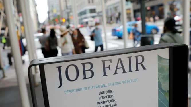 EEUU ubicó tasa de desempleo al nivel previo a la pandemia