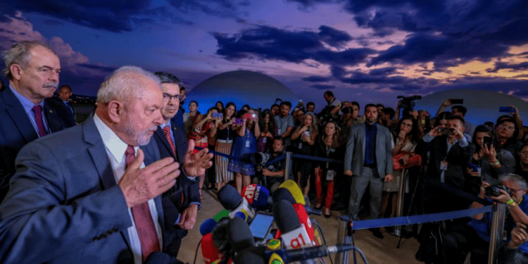 Brasil: Luego del discurso de Lula cae la bolsa y se dispara el dólar