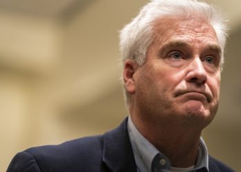 Republicano Tom Emmer el rival de Pelosi para presidir la Cámara