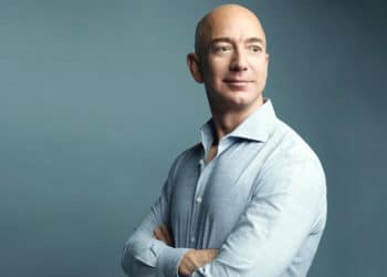 ¿Por qué Jeff Bezos recomendó no comprar en el Black Friday este año?