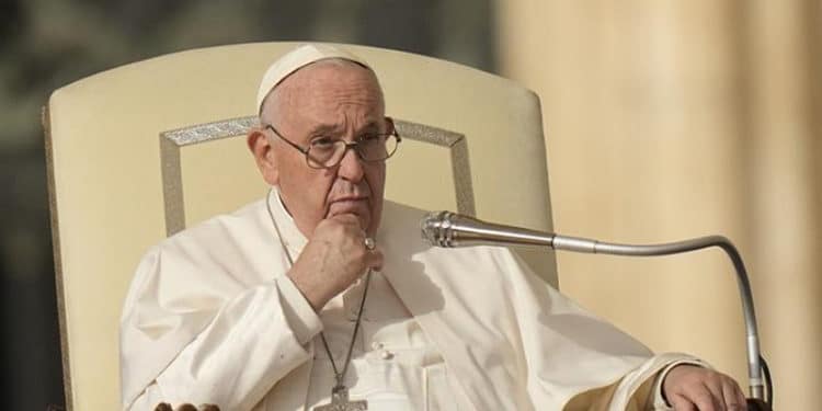 Investigan audio secreto del Papa Francisco en caso de fraude financiero