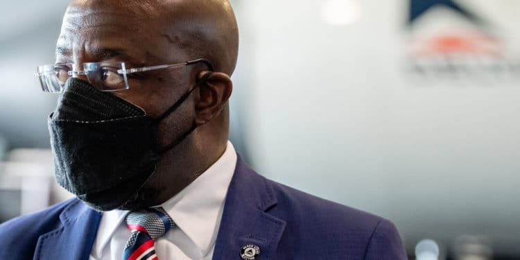 Georgia: Demócrata Raphael Warnock gana segunda vuelta electoral, su partido gana mayoría en el Senado