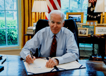 Biden decidido a prohibir los fusiles de asalto en EEUU