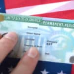 Para optar a la Green Card, todavía habrá una evaluación por las autoridades migratorias, de manera individual.