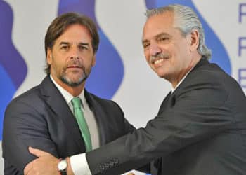 Luis Lacalle y Alberto Fernández, intercambiaron puntos de vista, de manera irónica, sobre cómo llevar el Mercosur.