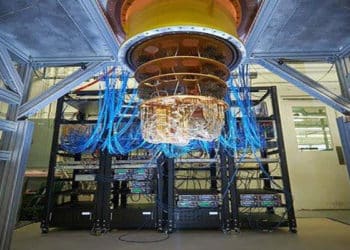 El procesador Sycamore Quantum de Google, la supercomputadora más rápidas del mundo, con 54 Qubits, y procesa en minutos lo que otras en años.
