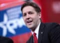 Ben Sasse renuncia al Senado para asumir la Presidencia de la Universidad de Florida