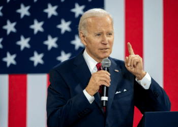 Biden planea poner fin a la emergencia médica por Covid en mayo