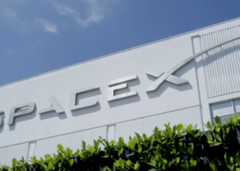 NASA podría pedir ayuda a SpaceX para rescatar astronauta ruso en vehículo Soyuz