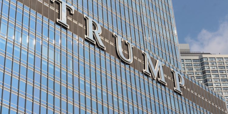 Organización Trump multada con $1,6 millones en caso de fraude fiscal