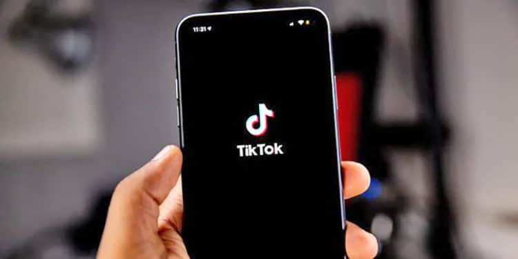 El Congreso ha vetado la instalación de TikTok en los móviles de todos los empleados federales, incluidos los legisladores.