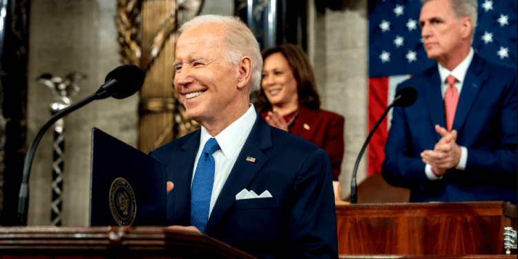 Elecciones 2024: Biden usó el Discurso del Estado de la Unión para marcar la pauta