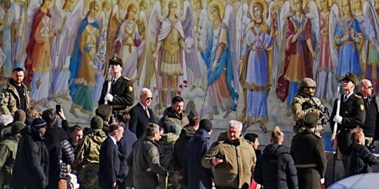 Biden en visita sorpresa a Kiev: "Daremos más armamento bélico a Ucrania".