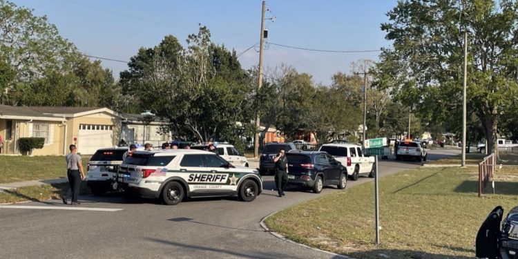 Florida: Tres muertos, entre ellos una niña y un periodista, en tres tiroteos