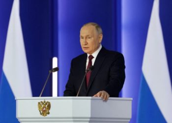Putin acusa a Occidente de "querer acabar" con Rusia