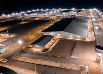 Esta nueva cárcel tendrá espacio para 40.000 terroristas, quienes estarán incomunicados del mundo exterior.