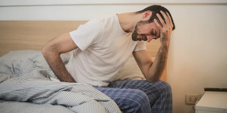 La Covid prolongada es más frecuente en adultos mayores, que debieron ser hospitalizados al infectarse con el coronavirus.