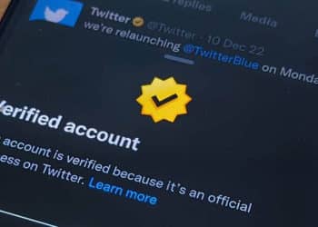 La insignia dorada de Twitter está orientada a empresas.