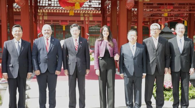 Rompe con Taiwán: Honduras establece relaciones con China continental