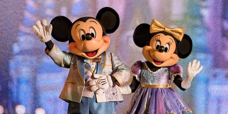 Disney World aumentará el salario mínimo a $18 la hora