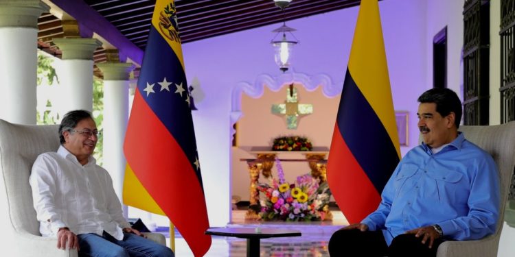 Petro promueve una reunión internacional sobre el caso Venezuela donde podría estar Maduro mismo