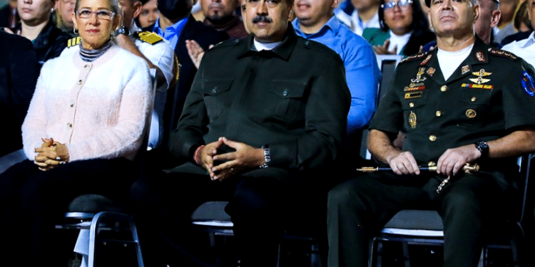 ¿Cómo piensa Maduro consolidar más su dictadura?