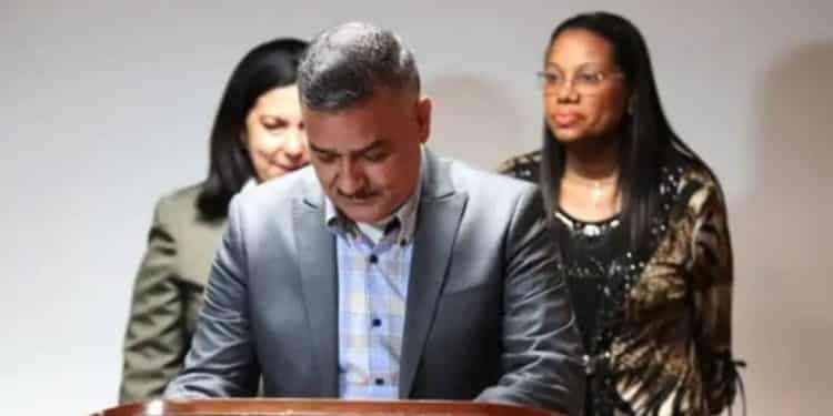 ¿Quién es el ex-viceministro de Maduro al que España le negó la residencia?