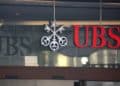 Gigante suizo UBS comprará a Credit Suisse para paliar crisis financiera