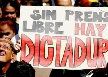 Maduro silencia a Venezuela: Régimen chavista mantiene bloqueo arbitrario contra medios informativos
