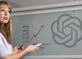 Maestros y estudiantes usan ChatGPT con regularidad y lo ven como una fuerza positiva en la educación.