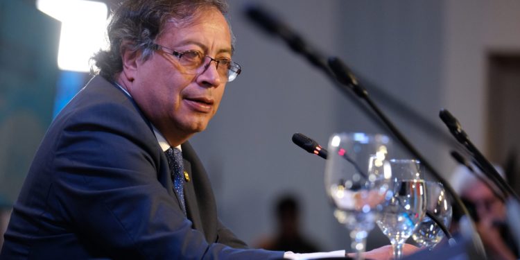 Colombia en Cápsulas: ¿Seguridad digital en manos de la presidencia?