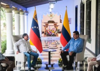 Canciller de Colombia afirma que Maduro está dispuesto a una "salida democrática"