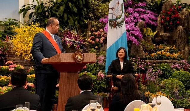 En visita presidencial, Guatemala expresa su apoyo a Taiwán