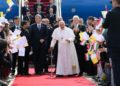 Papa Francisco se despidió de Hungría: Se compromete a trabajar para que Rusia devuelva niños ucranianos