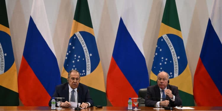 Lavrov continuó en Brasil cerco ruso a Lula da Silva