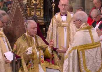 ¡Es oficial! Carlos III coronado monarca del Reino Unido