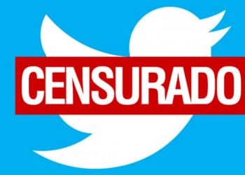 Los críticos de Twitter afirman que la red social está cediendo a la presión de regímenes autoritarios.