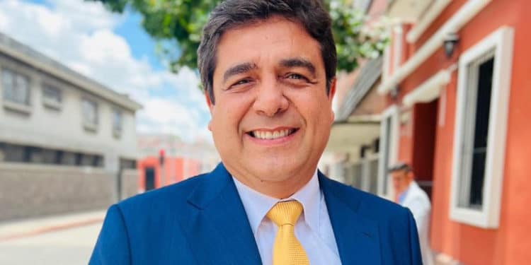 Carlos Pineda presentó una nueva apelación ante la Corte de Constitucionalidad.