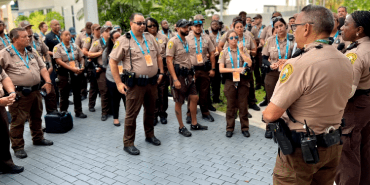 Muchos se preguntan cuál será el nuevo rol de la policía luego de las leyes de DeSantis