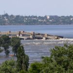 Inundaciones en Ucrania tras ruptura de represa en Kavojka